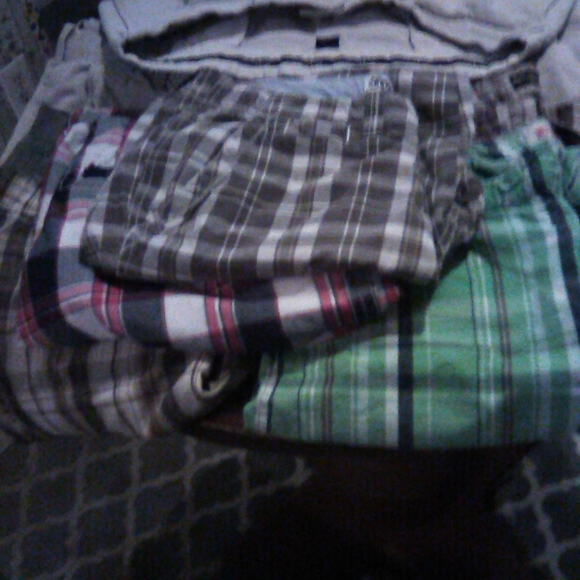 Men's name brand shorts , lady's name brand - Picture 1 of 4